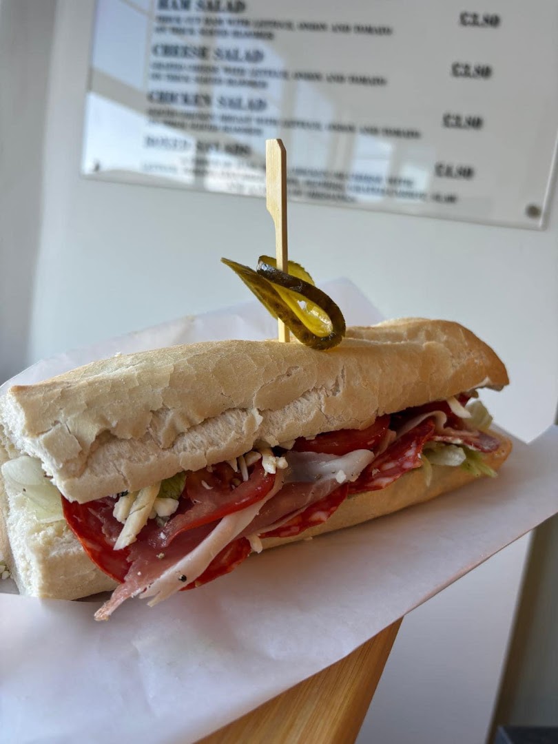 Arnie’s Sandwich Bar · Photos 5