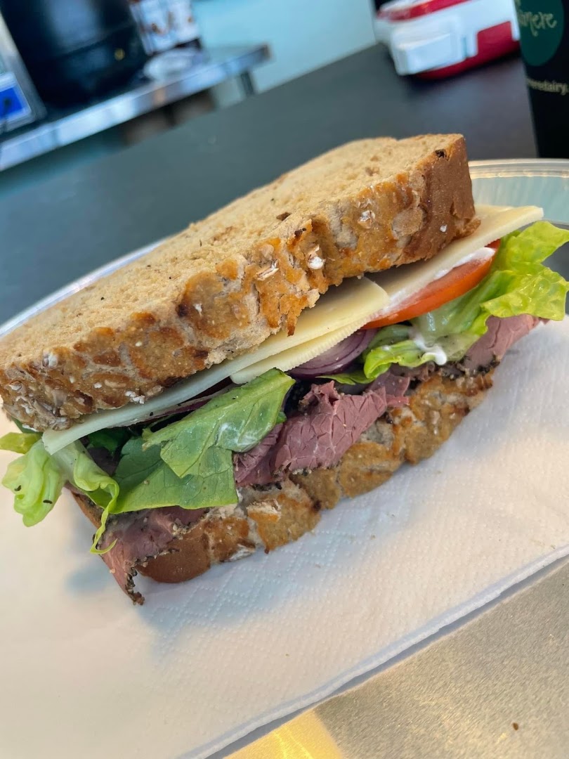 Arnie’s Sandwich Bar · Photos 6